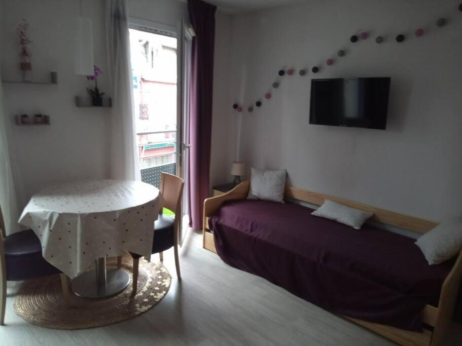 Agreable Studio Familial A Lourdes, Proche Gare المظهر الخارجي الصورة